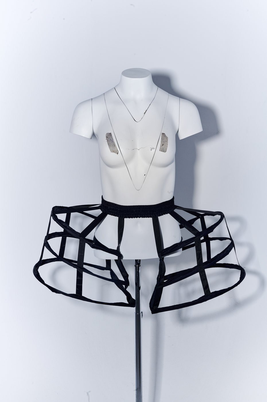 Veneno Studio Campaign 2026 — Studio campaign, styling by Veneno Studio, image 4 of 19