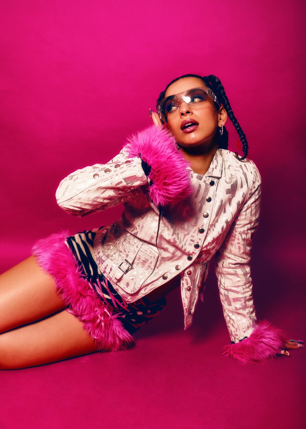 Caro Caxi — Neo2 Magazine, styling by Veneno Studio, image 7 of 12