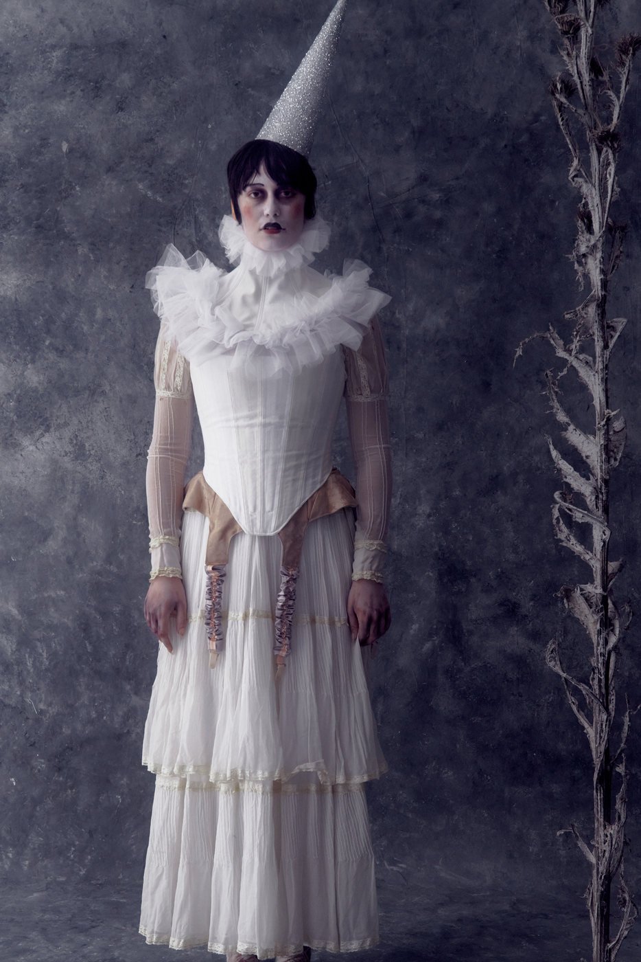 TERE! — No More Manners, styling by Veneno Studio, image 8 of 8